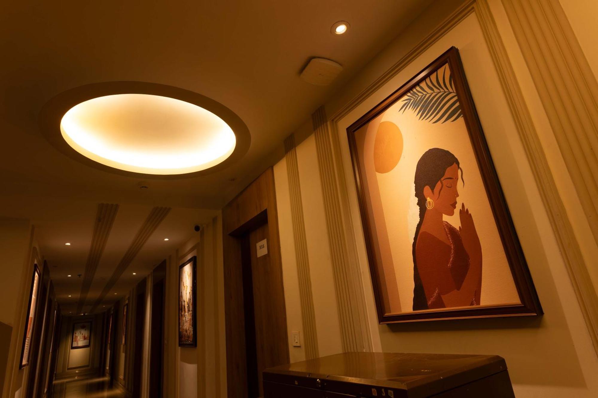 New Hotel Broadway Varanasi Exterior photo