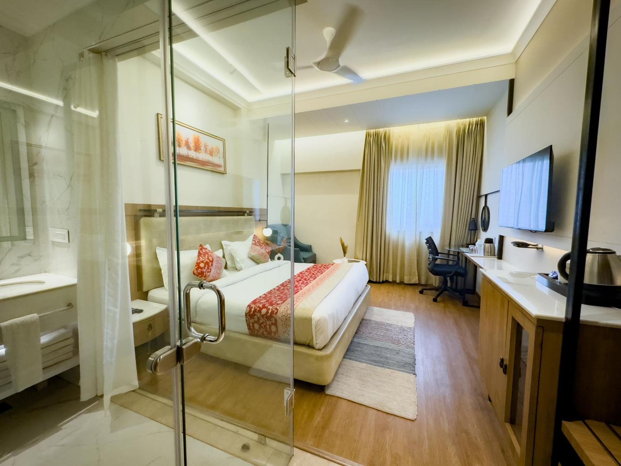 New Hotel Broadway Varanasi Exterior photo