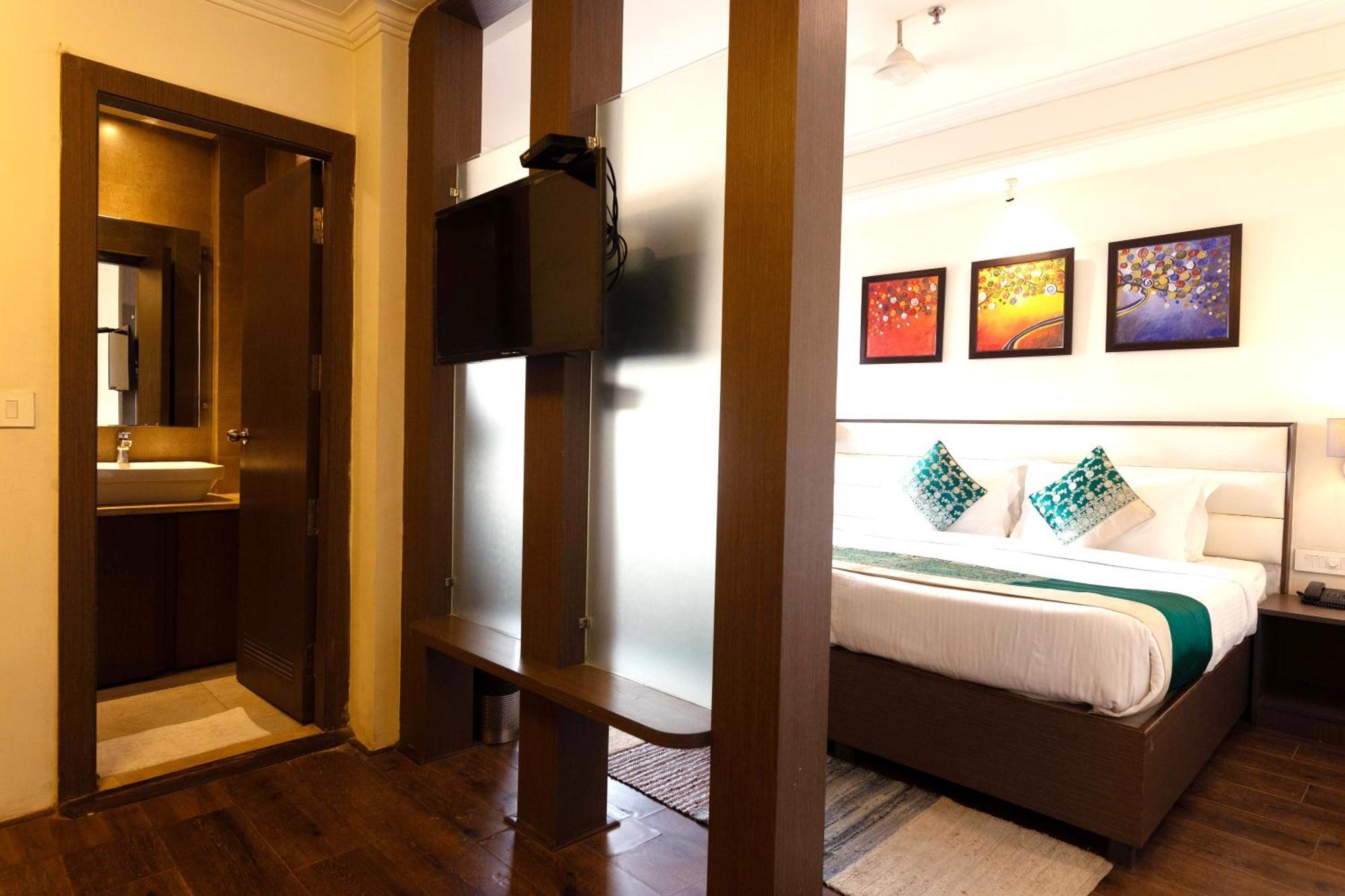 New Hotel Broadway Varanasi Exterior photo