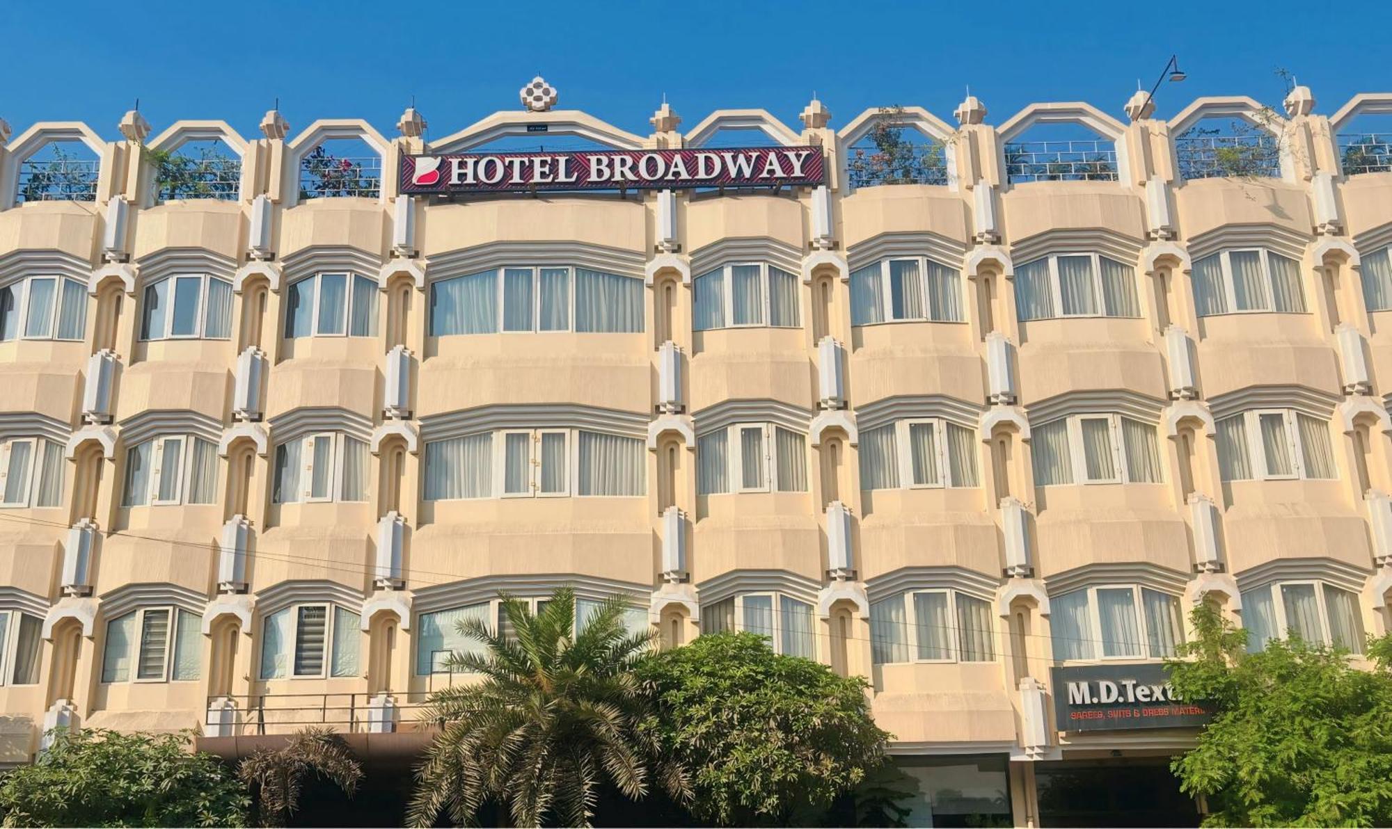 New Hotel Broadway Varanasi Exterior photo