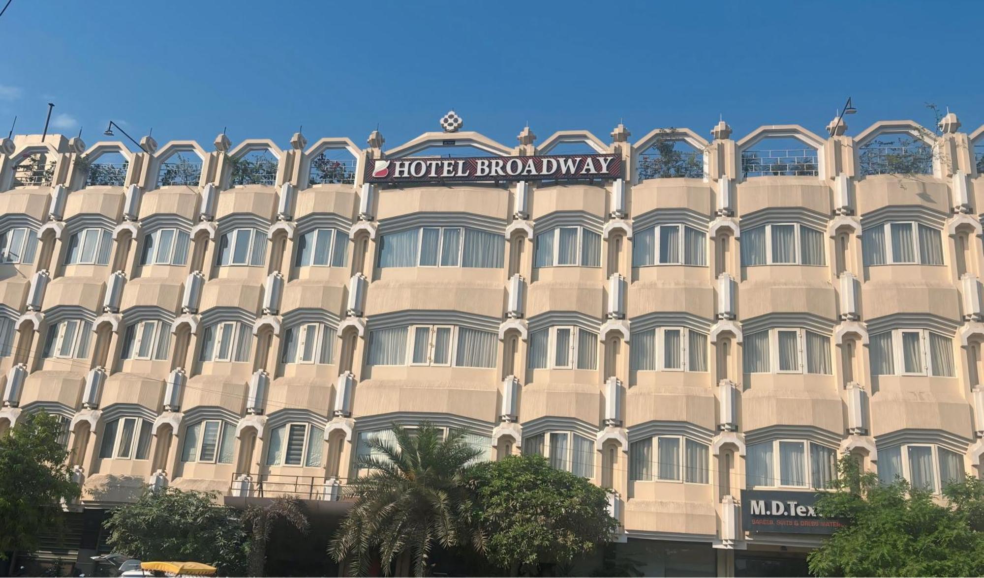 New Hotel Broadway Varanasi Exterior photo
